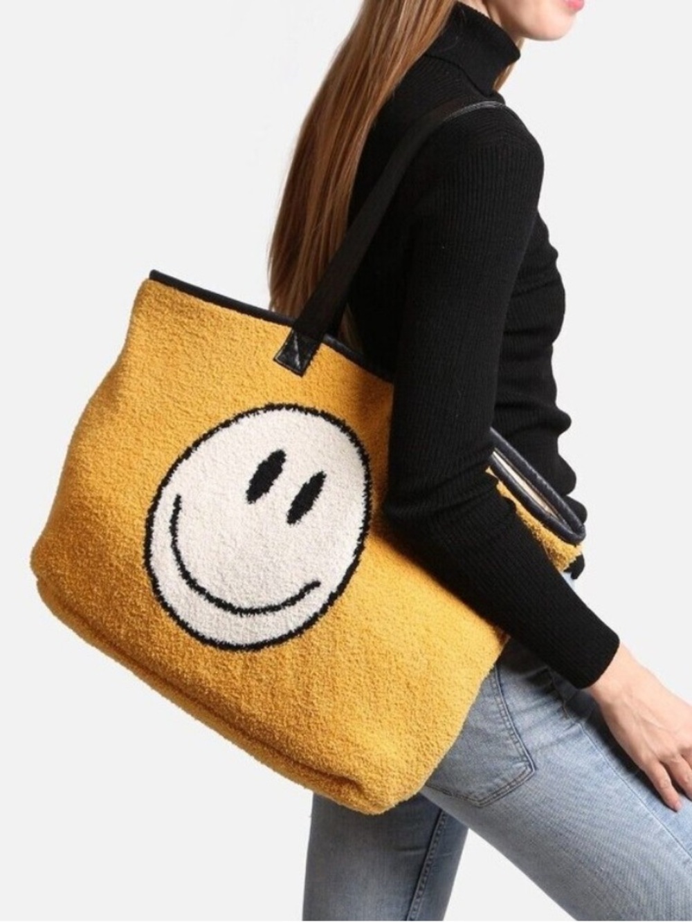 COMFY LUXE➕NWT Smiley Sherpa Luxury Soft Tote Bag